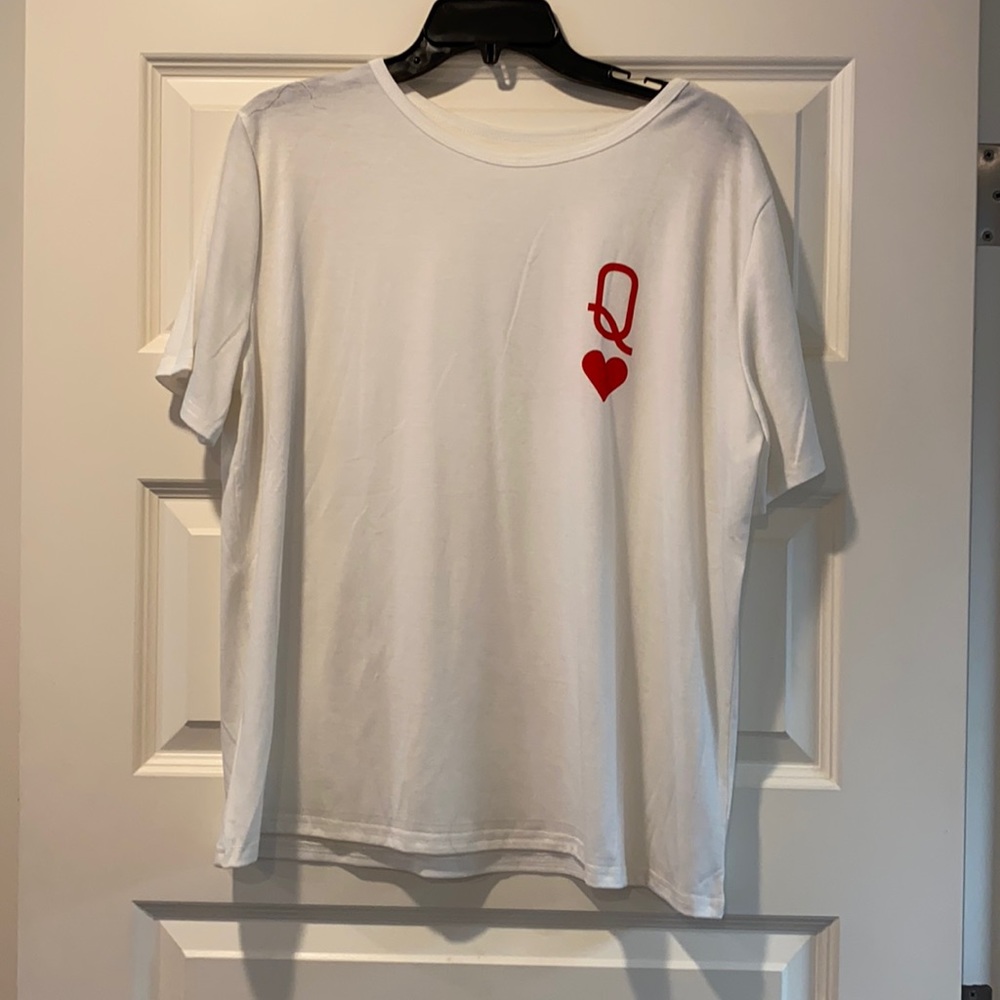 Queen of Hearts T